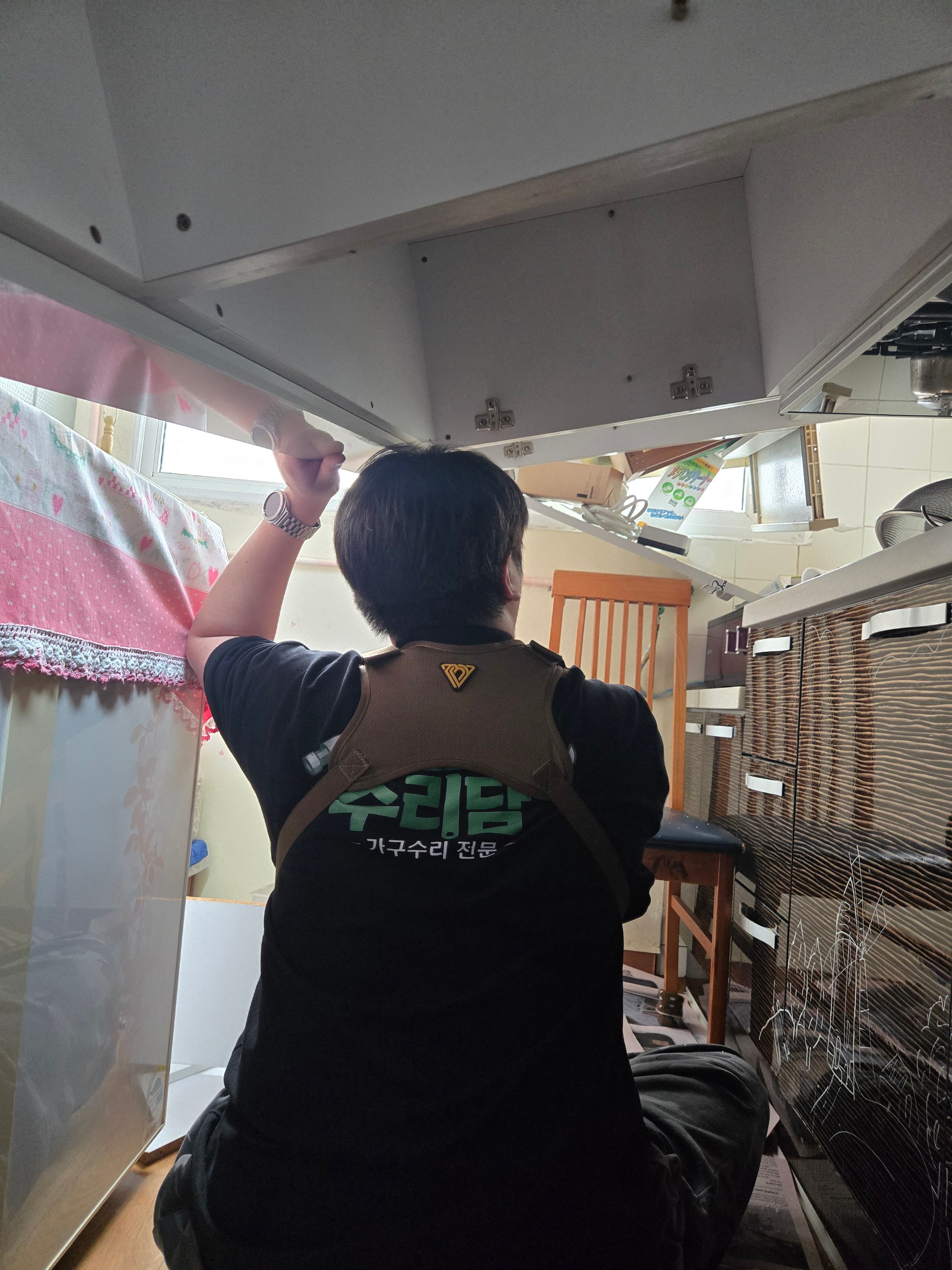 현장 수리 작업 4